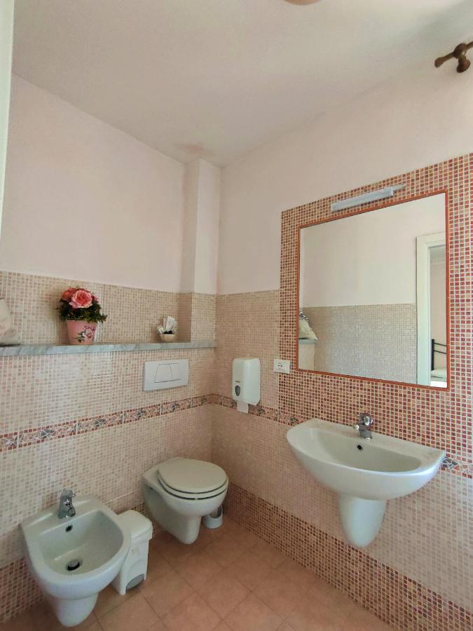 Hotel Palazzo Del Doma - Lake Vagli Vagli di Sotto ภายนอก รูปภาพ