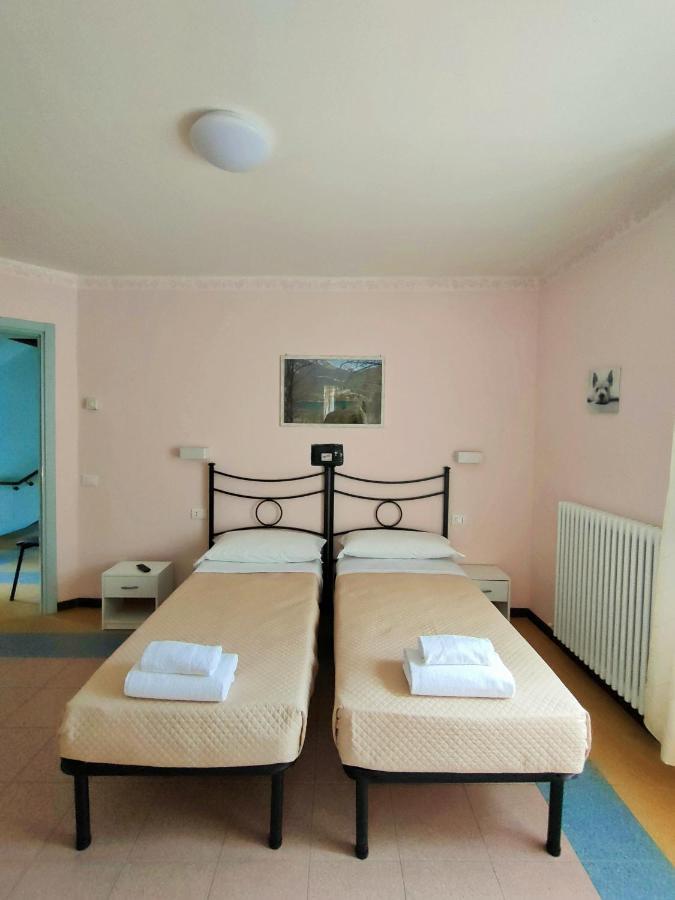 Hotel Palazzo Del Doma - Lake Vagli Vagli di Sotto ภายนอก รูปภาพ