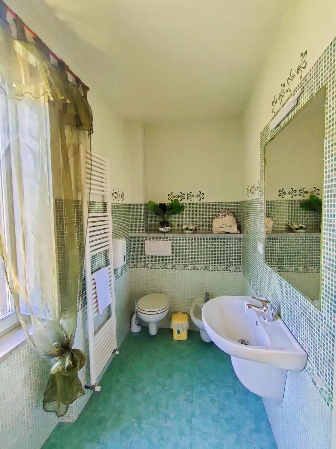Hotel Palazzo Del Doma - Lake Vagli Vagli di Sotto ภายนอก รูปภาพ