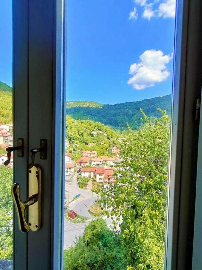 Hotel Palazzo Del Doma - Lake Vagli Vagli di Sotto ภายนอก รูปภาพ